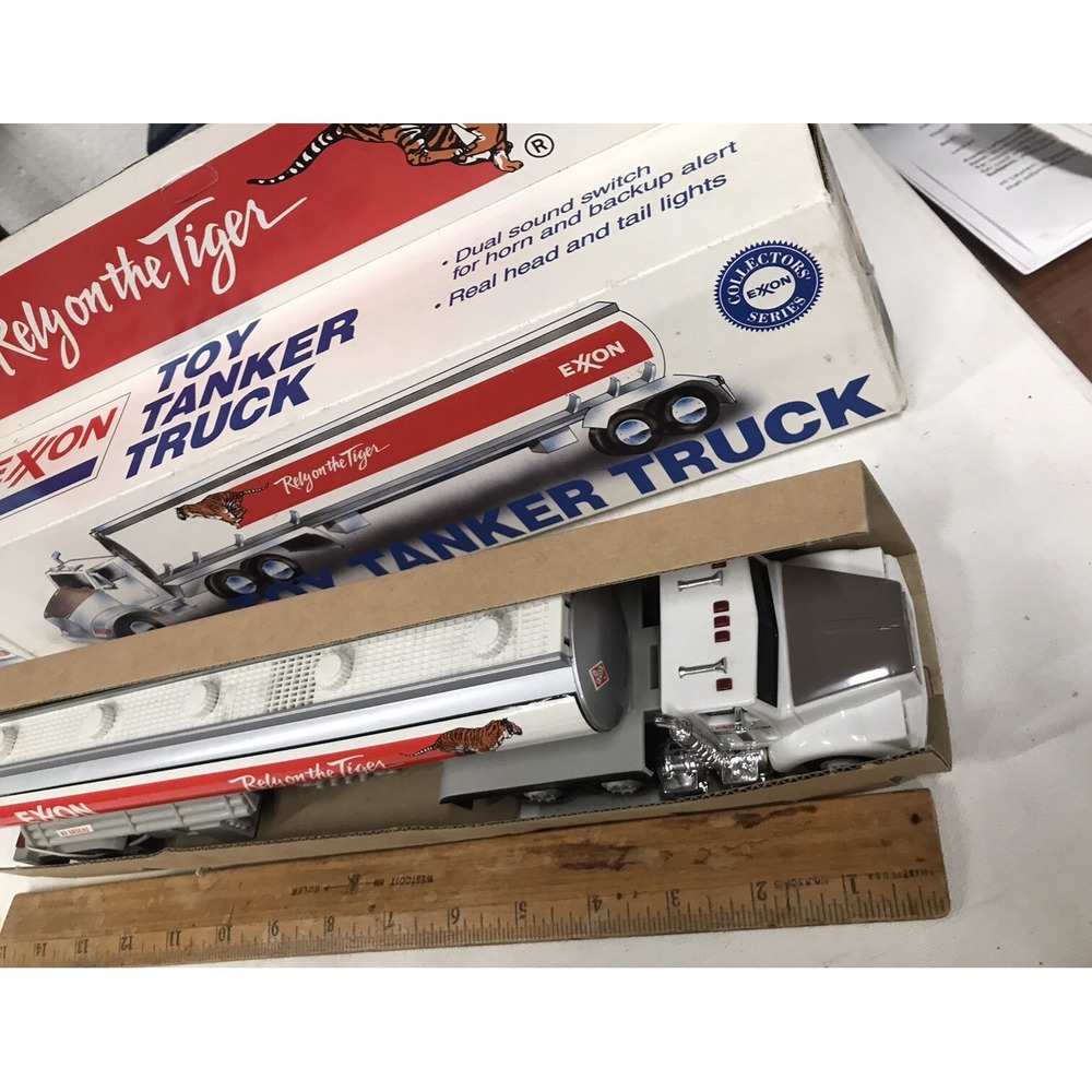 1993  Exxon Rely On The Tiger Tanker Truck-NIB Box In Good Condition